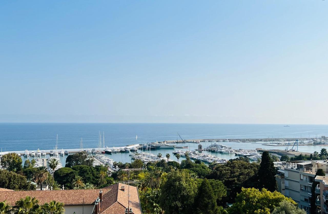 Appartamento Bilocale VISTA MARE con Posto Auto Privato incluso Sanremo Esterno foto