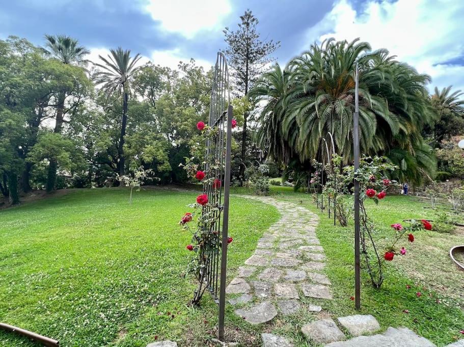 Appartamento Bilocale VISTA MARE con Posto Auto Privato incluso Sanremo Esterno foto