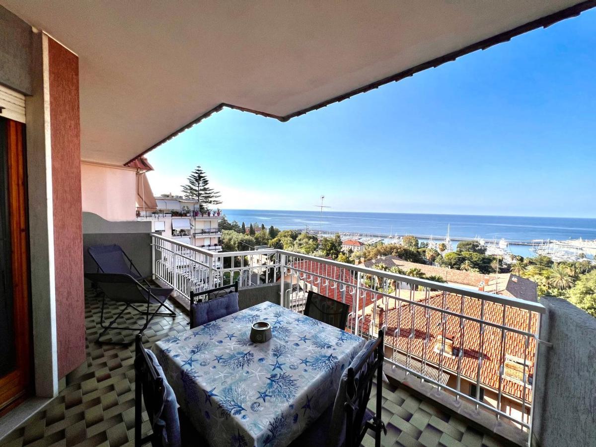 Appartamento Bilocale VISTA MARE con Posto Auto Privato incluso Sanremo Esterno foto